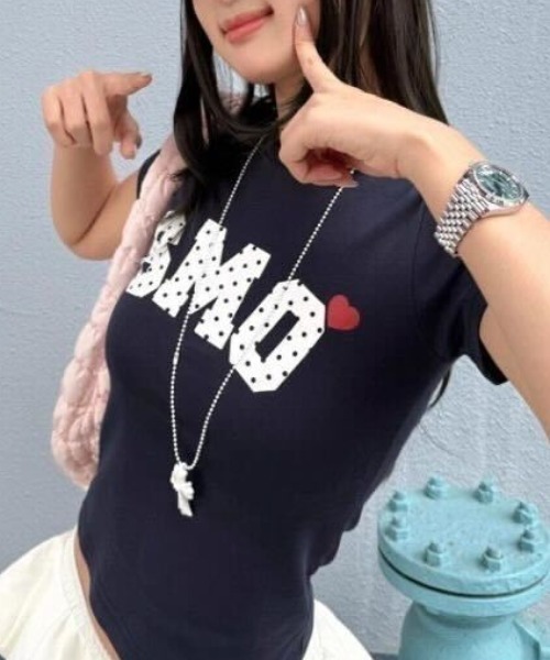 SHEPP(シープ)の「ハートワンポイント ドットロゴ 半袖コンパクトTシャツ(Tシャツ/カットソー・レディース・ネイビー・M/L)」の20枚目の写真