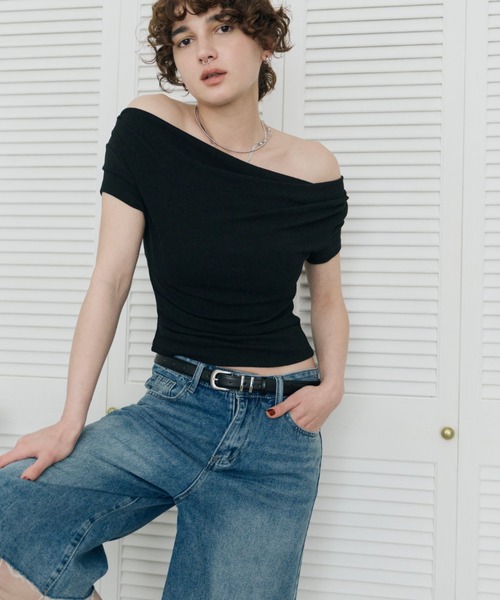HANNE（アン）の「ドレープオフショルTEE（Tシャツ/カットソー・レディース・ホワイト/ブラック・FREE）」の5枚目の写真