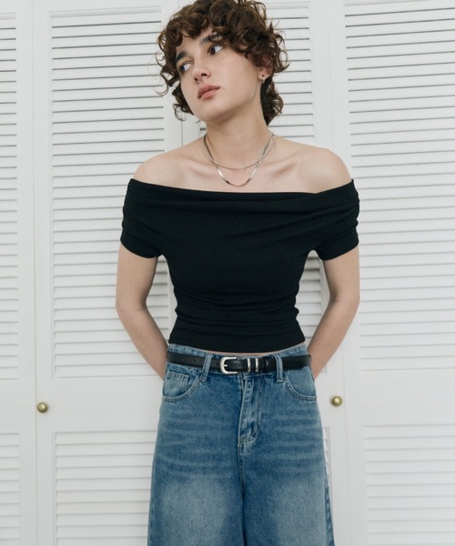 HANNE（アン）の「ドレープオフショルTEE（Tシャツ/カットソー・レディース・ホワイト/ブラック・FREE）」の4枚目の写真