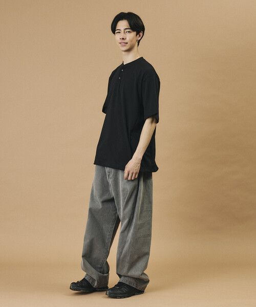 FREAK'S STORE(フリークスストア)の「SUPER ICE HENLEY NECK TEE/スーパーアイス ヘンリーネック スピンドルTシャツ(Tシャツ/カットソー・メンズ・ブラウン/サックスブルー/チャコールグレー/ホワイト/ブラック/グリーン・MEDIUM/LARGE/X-LARGE)」の17枚目の写真