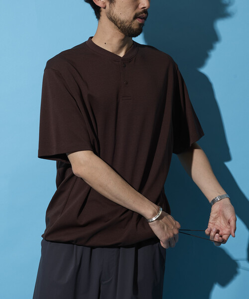 FREAK'S STORE(フリークスストア)の「SUPER ICE HENLEY NECK TEE/スーパーアイス ヘンリーネック スピンドルTシャツ(Tシャツ/カットソー・メンズ・ブラウン/サックスブルー/チャコールグレー/ホワイト/ブラック/グリーン・MEDIUM/LARGE/X-LARGE)」の4枚目の写真