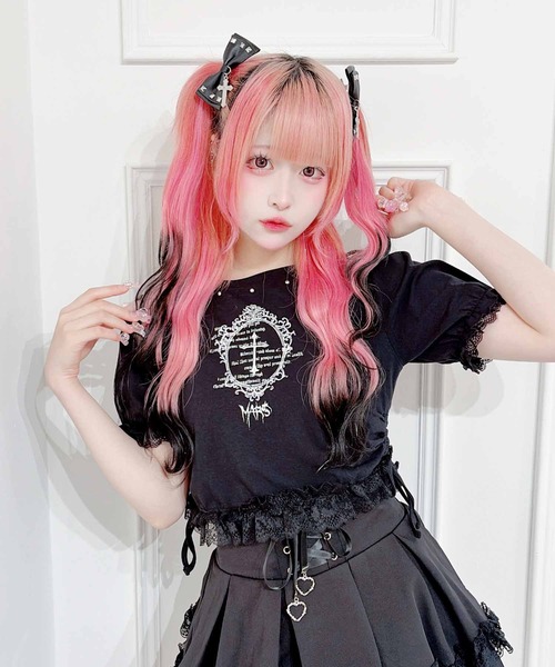 MA*RS(アメーバーマーズ)の「短丈クロストップス(Tシャツ/カットソー・レディース・ホワイト/ブラック・FREE)」の5枚目の写真