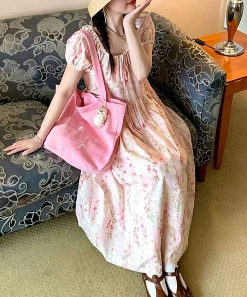 LUCPY(ラクピー)の「ヴィンテージフラワーパフスリーブワンピース(ワンピース・レディース・ピンク・XX-LARGE/X-LARGE/LARGE/MEDIUM)」の4枚目の写真
