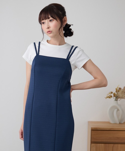 DAYRA(デイラ)の「ダブル ストラップ 裾スリット キャミソール ワンピース(ワンピース・レディース・ブラック/ダークグレー/ネイビー・FREE)」の10枚目の写真