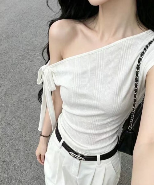 Achic（アシック）の「取り外しリボン付きワンショルダーアシメトップス（Tシャツ/カットソー・レディース・ネイビー/ブルー/パープル/ホワイト・M）」の20枚目の写真