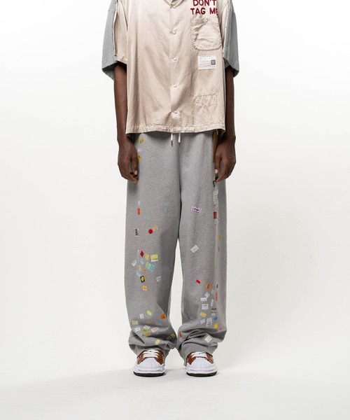Price Tag Sticker Printed Sweat Pants（スウェットパンツ）｜Maison