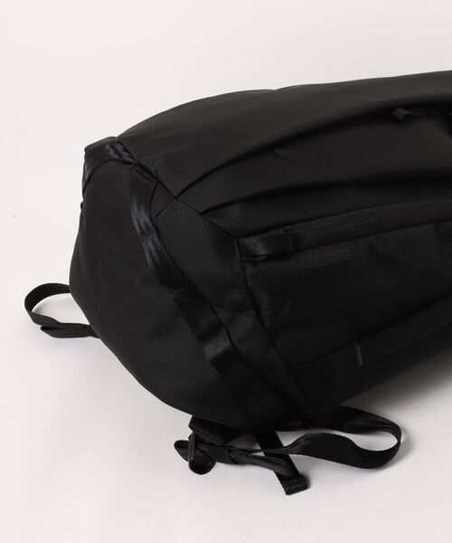 NAUGHTIAM(ノーティアム)の「【ABLE CARRY/エイブルキャリー】 Max EDC マックス EDC 26L Ballistic Black(バックパック/リュック・メンズ・ブラック・FREE)」の2枚目の写真