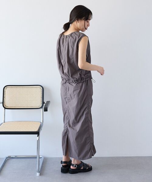 CRAFT STANDARD BOUTIQUE(クラフトスタンダードブティック)の「バルーンノースリーブブラウス(シャツ/ブラウス・レディース・ライトグレー/グレー・FREE)」の18枚目の写真