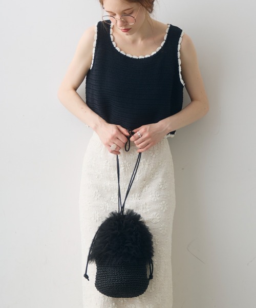 Crisp(クリスプ)の「frill drawstring bag / フリルドローストリングバッグ(かごバッグ・レディース・ブラック/ベージュ・FREE)」の4枚目の写真