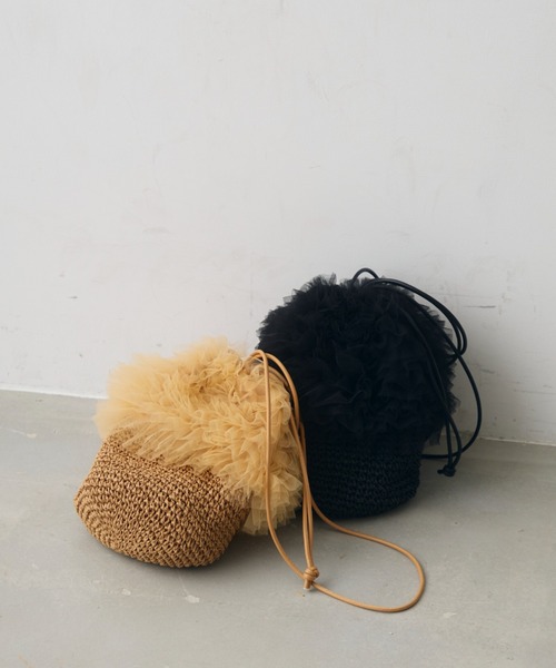 Crisp(クリスプ)の「frill drawstring bag / フリルドローストリングバッグ(かごバッグ・レディース・ブラック/ベージュ・FREE)」の13枚目の写真