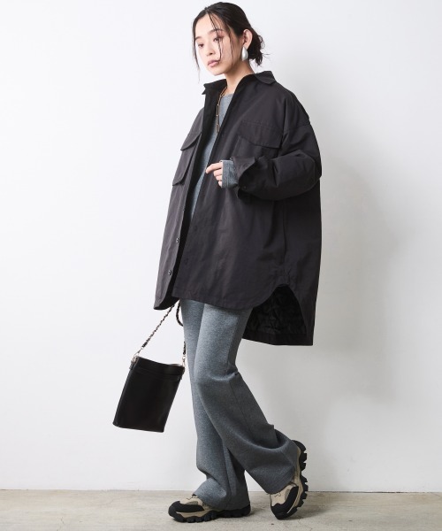 CHIC STYLE（シックスタイル）の「シャツブルゾン＜大きいサイズ有＞シックスタイル（ブルゾン・レディース・ベージュ系/ブラック・LL/L/M/5L/4L/3L）」の4枚目の写真
