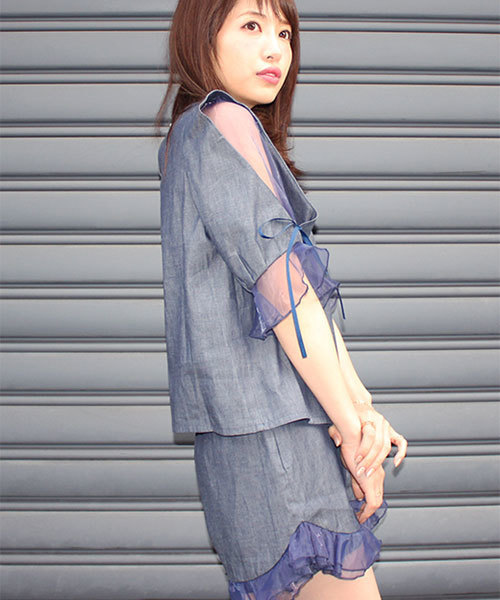 MICOAMERI（ミコアメリ）の「ライトデニムフリルショートパンツ（デニムパンツ・レディース・インディゴブルー/グレー/ブルー・FREE）」の7枚目の写真