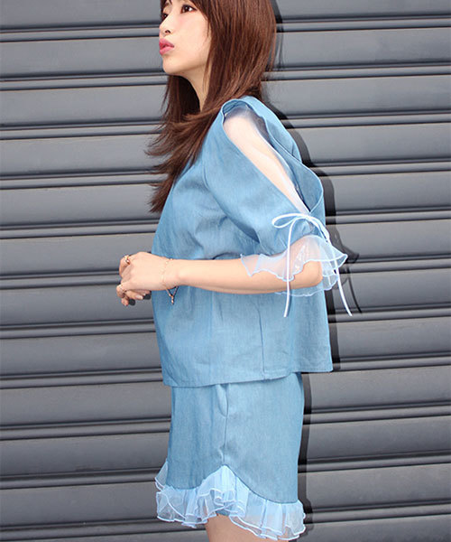 MICOAMERI（ミコアメリ）の「ライトデニムフリルショートパンツ（デニムパンツ・レディース・インディゴブルー/グレー/ブルー・FREE）」の9枚目の写真