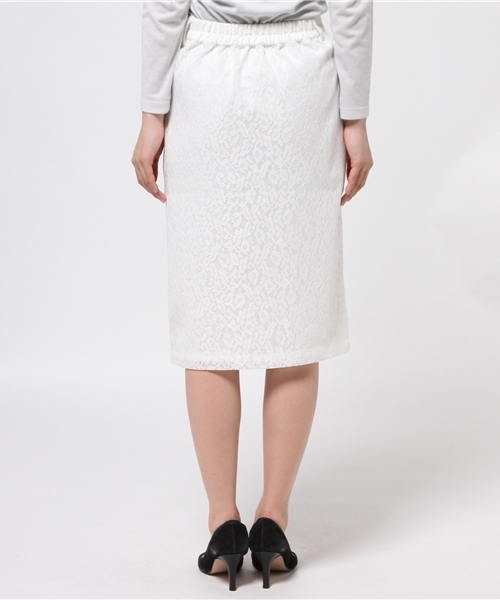 Chico（チコ）の「レースミモレ丈タイトスカート（スカート・レディース・ホワイト/ライトブルー・FREE）」の5枚目の写真