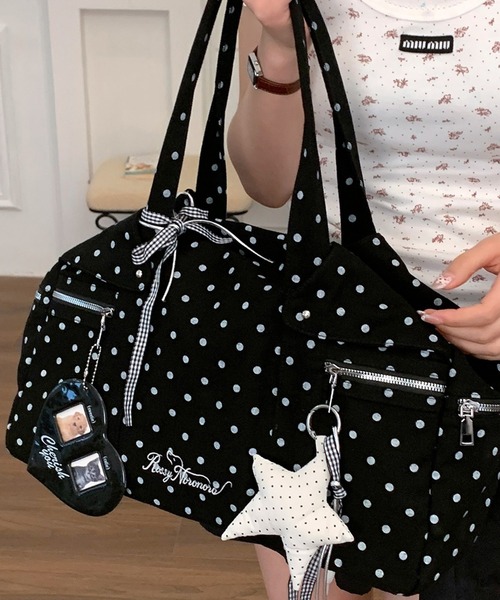 LYEON（リヨン）の「マルチポケットドット柄ボストンバッグ/BIGショルダーバッグ（ショルダーバッグ・レディース・ブラック/ブルー/オフホワイト・FREE）」の18枚目の写真