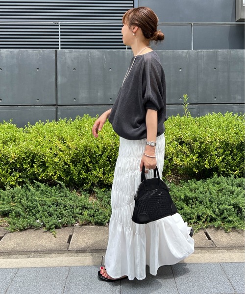 CURA CLOSET（キュラ クローゼット）の「【@loverara.loverara コラボ】シャーリングフレアロングスカート（スカート・レディース・ブラック/ホワイト/ベージュ・フリー）」の15枚目の写真