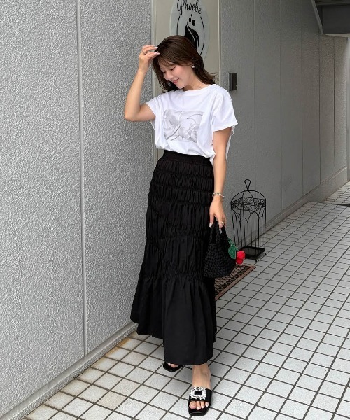 CURA CLOSET（キュラ クローゼット）の「【@loverara.loverara コラボ】シャーリングフレアロングスカート（スカート・レディース・ブラック/ホワイト/ベージュ・フリー）」の10枚目の写真