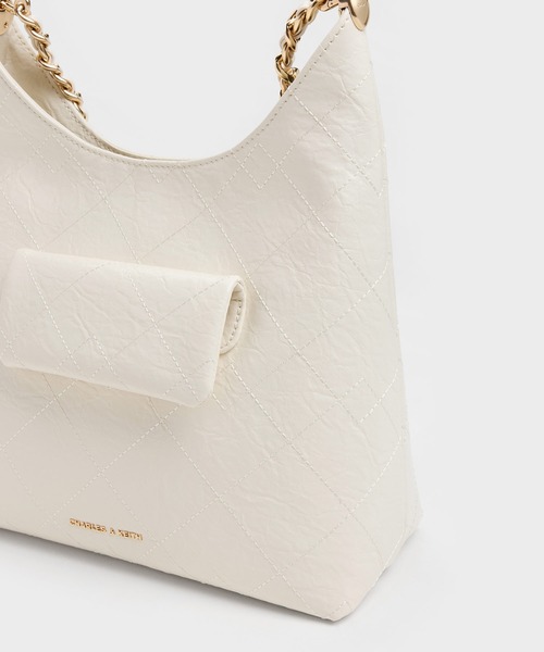CHARLES & KEITH(チャールズ & キース)の「Duo ドゥオ キルト フロントポケット チェーン ホーボーバッグ(ショルダーバッグ・レディース・ピンク系その他3/クリーム/スミクロ・M)」の11枚目の写真