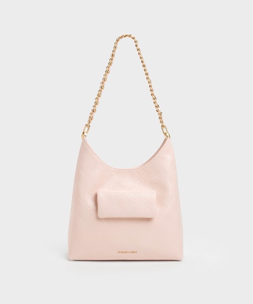 CHARLES & KEITH(チャールズ & キース)の「Duo ドゥオ キルト フロントポケット チェーン ホーボーバッグ(ショルダーバッグ・レディース・ピンク系その他3/クリーム/スミクロ・M)」の4枚目の写真