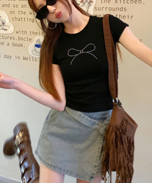 shyam inspiration（シャムインスピレーション）の「リボンラインストーンコンパクトTシャツ/半袖/ミニT/ショート丈/クロップド（Tシャツ/カットソー・レディース・ホワイト/ブラック・L/M）」の21枚目の写真