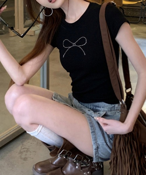 shyam inspiration（シャムインスピレーション）の「リボンラインストーンコンパクトTシャツ/半袖/ミニT/ショート丈/クロップド（Tシャツ/カットソー・レディース・ホワイト/ブラック・L/M）」の7枚目の写真