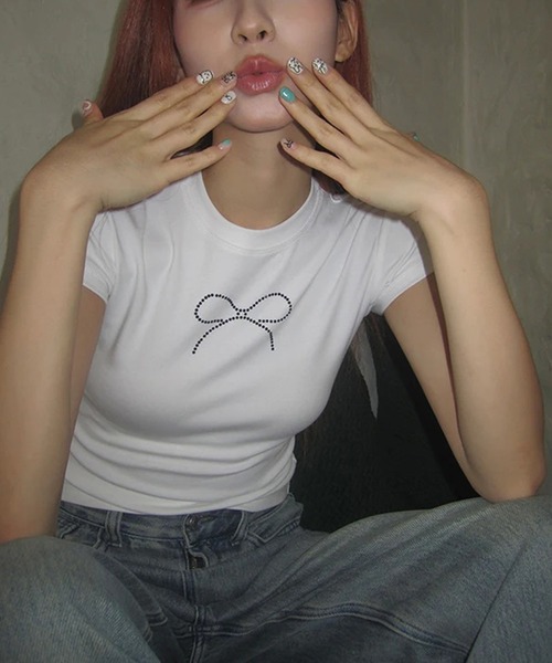 shyam inspiration（シャムインスピレーション）の「リボンラインストーンコンパクトTシャツ/半袖/ミニT/ショート丈/クロップド（Tシャツ/カットソー・レディース・ホワイト/ブラック・L/M）」の9枚目の写真