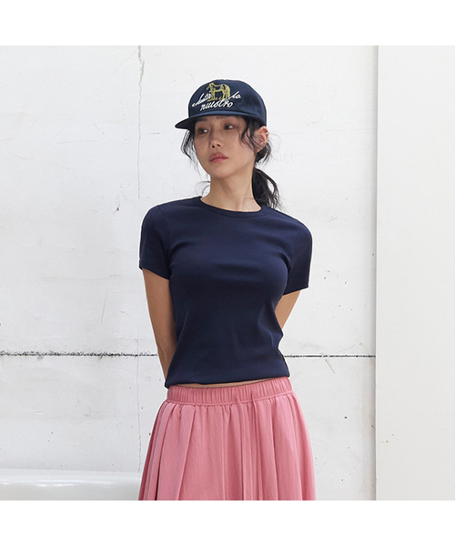 MORVE13（モルブ13）の「シグニチャーショートスリーブトップ（ネイビー）（Tシャツ/カットソー・レディース・アイボリー/スカイブルー/レッド/ネイビー/ブラック・SMALL/MEDIUM）」の4枚目の写真
