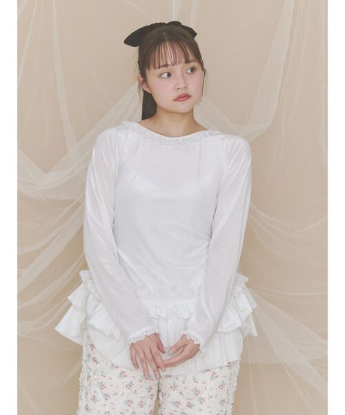 merry jenny（メリージェニー）の「ベロアペプラムティアードトップス（Tシャツ/カットソー・レディース・オフホワイト・FREE）」の4枚目の写真