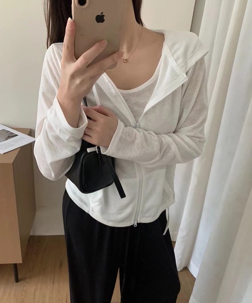 Girly Doll(ガーリードール)の「フェイクレイヤードフード付き長袖Tシャツ(その他アウター・レディース・ピンク/ホワイト/グレー・FREE)」の1枚目の写真