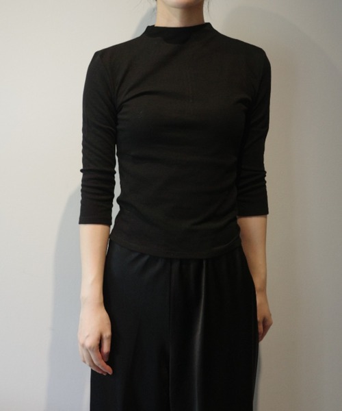 CLANE(クラネ)の「CLANE MOCK NECK MID SLEEVE TOPS(その他トップス・レディース・ホワイト/ブラック・2/1)」の2枚目の写真