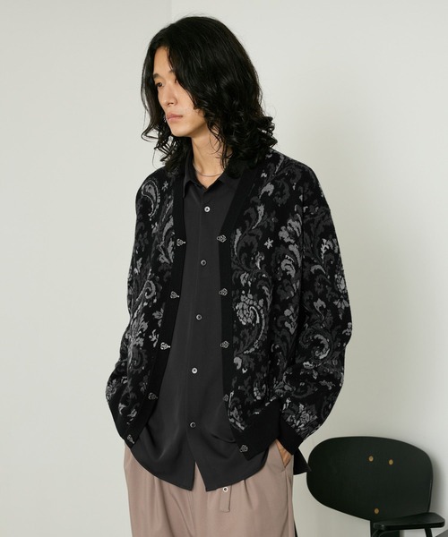 RAGEBLUE(レイジブルー)の「METAL BUTTON DAMASK CARDIGAN/メタルボタンダマスク柄カーディガン(カーディガン/ボレロ・メンズ・ブラック/グレー・MEDIUM/LARGE)」の7枚目の写真