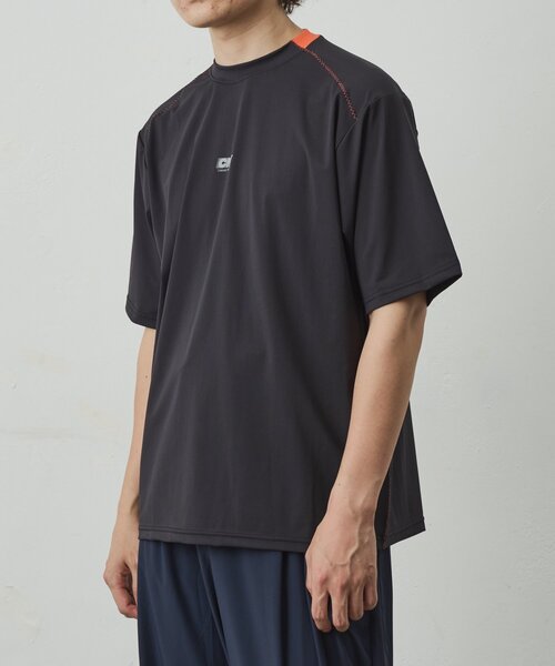 COLONY 2139（コロニートゥーワンスリーナイン）の「アクティブドライステッチT（Tシャツ/カットソー・メンズ・ブラック/グレー・MEDIUM/LARGE）」の4枚目の写真