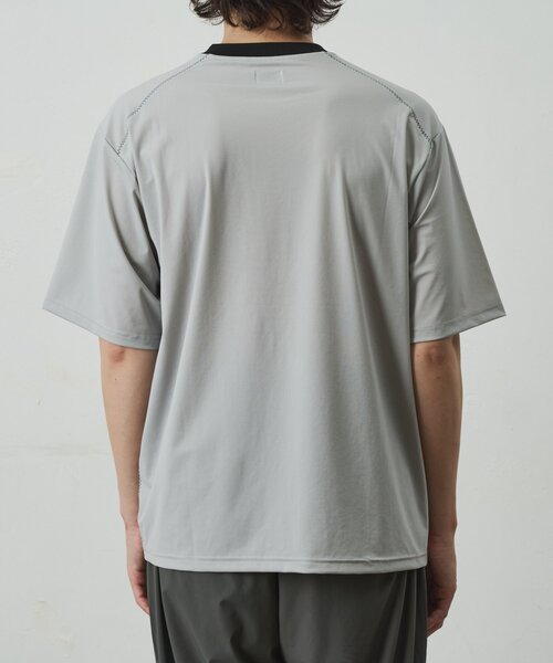COLONY 2139（コロニートゥーワンスリーナイン）の「アクティブドライステッチT（Tシャツ/カットソー・メンズ・ブラック/グレー・MEDIUM/LARGE）」の14枚目の写真