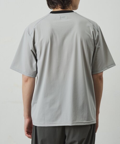 COLONY 2139（コロニートゥーワンスリーナイン）の「アクティブドライステッチT（Tシャツ/カットソー・メンズ・ブラック/グレー・MEDIUM/LARGE）」の21枚目の写真