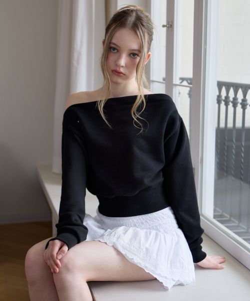 ROSEFRANTZ（ロゼフランツ）の「クロップオフショルダースウェットシャツ [ブラック]（スウェット・レディース・ブラック・OS）」の17枚目の写真