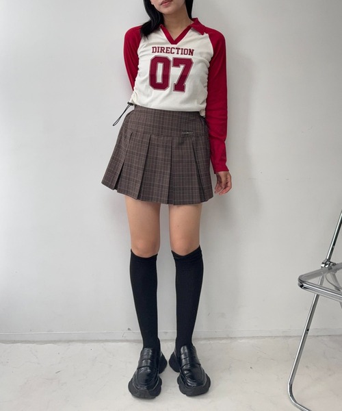 AS KNOW AS plus(アズノゥアズプラス)の「☆サイドドロストVネックロンT(Tシャツ/カットソー・レディース・レッド系/ネイビー系/ブラック系・FREE)」の13枚目の写真