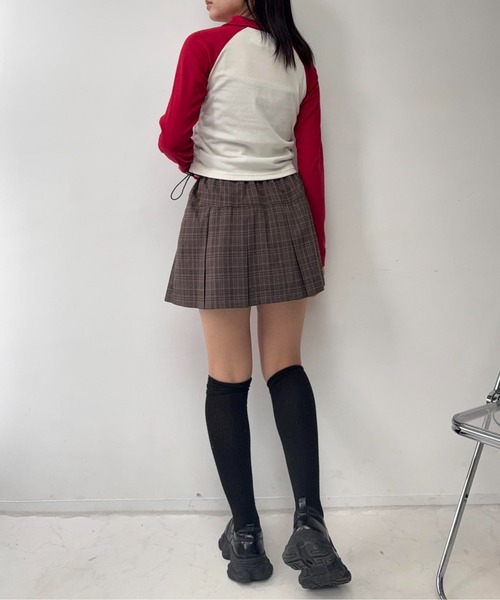 AS KNOW AS plus(アズノゥアズプラス)の「☆サイドドロストVネックロンT(Tシャツ/カットソー・レディース・レッド系/ネイビー系/ブラック系・FREE)」の15枚目の写真