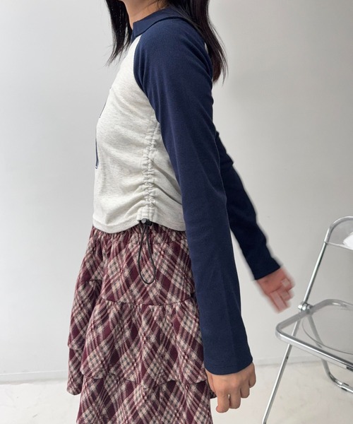 AS KNOW AS plus(アズノゥアズプラス)の「☆サイドドロストVネックロンT(Tシャツ/カットソー・レディース・レッド系/ネイビー系/ブラック系・FREE)」の19枚目の写真