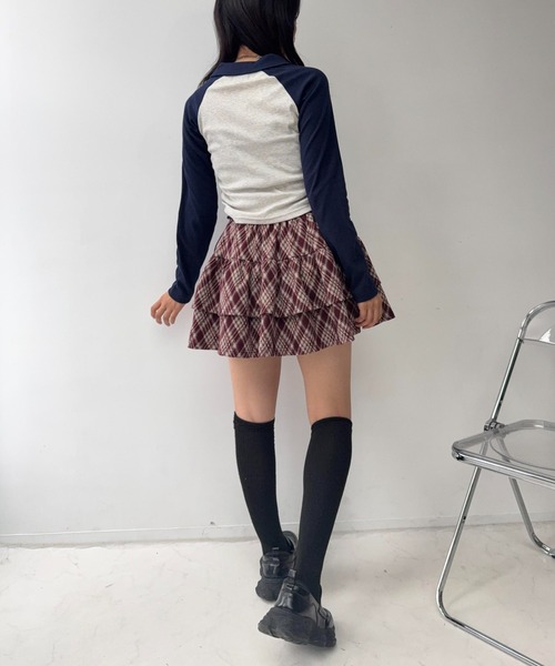 AS KNOW AS plus(アズノゥアズプラス)の「☆サイドドロストVネックロンT(Tシャツ/カットソー・レディース・レッド系/ネイビー系/ブラック系・FREE)」の21枚目の写真