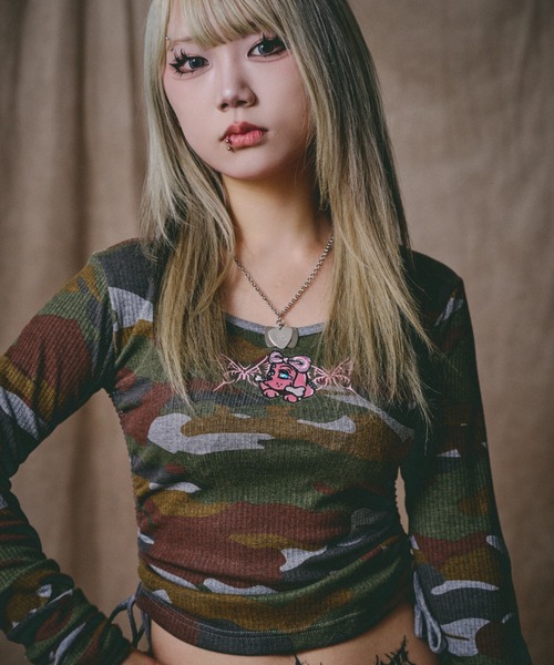 GALFY（ガルフィー）の「GALFY/ガルフィー/別注 絞り上げおへそリブ長袖TEE（Tシャツ/カットソー・レディース・カモフラージュ/ブラック/ホワイト・F）」の3枚目の写真