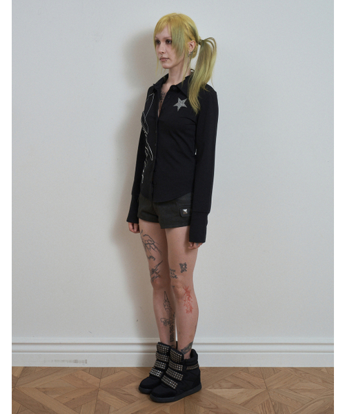 SETUP-EXE(セットアップイーエックスイー)の「LETTERING LOGO SHIRT / BLACK(シャツ/ブラウス・レディース・その他・OS)」の4枚目の写真