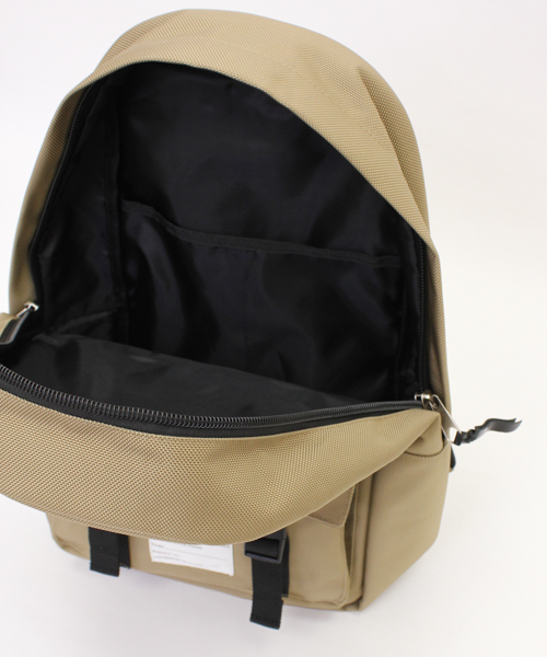 CIAOPANIC（チャオパニック）の「【Ciaopanic】BN FLAPBACK PACK（バックパック/リュック・メンズ・ブラック/ベージュ/カーキ・FREE）」の6枚目の写真