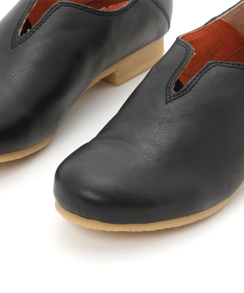 YOSUKE(ヨースケ)の「「YOSUKE/ヨースケ」レザーフラットシューズ(ドレスシューズ・レディース・ホワイト/ダークブラウン/ネイビー/モカ/ブラック・24/23/22.5/23.5/24.5)」の12枚目の写真