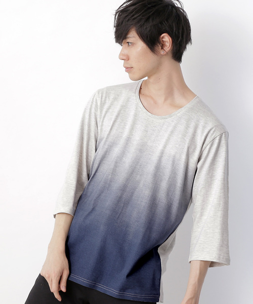 MONO-MART（モノマート）の「Uネックグラデーションカットソー(3/4スリーブ)（Tシャツ/カットソー・メンズ・ブルー/ブラック/ブルーグリーン/ネイビー/ワイン/グリーン・M/L）」の3枚目の写真