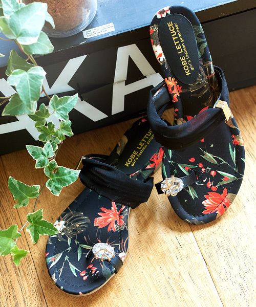 KOBE LETTUCE（コウベレタス）の「親指ビジュー×シフォンベルトフラットサンダル（サンダル・レディース・ホワイト/ブラック/ピンク/その他1/その他2/その他3/シルバー/ブルー/ミント/イエロー/ブラック系その他/その他/グリーン系その他/シルバー系その他・L/S/M/LL）」の14枚目の写真