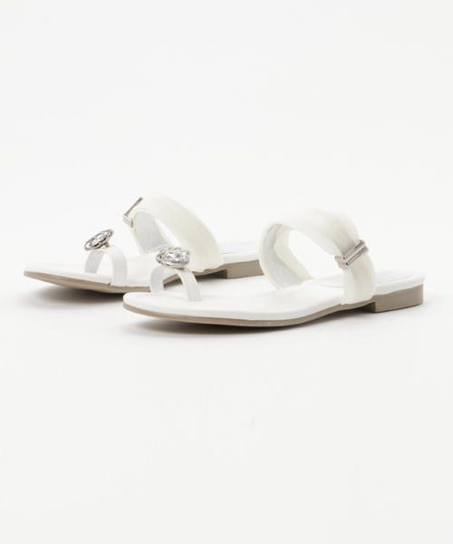 KOBE LETTUCE（コウベレタス）の「親指ビジュー×シフォンベルトフラットサンダル（サンダル・レディース・ホワイト/ブラック/ピンク/その他1/その他2/その他3/シルバー/ブルー/ミント/イエロー/ブラック系その他/その他/グリーン系その他/シルバー系その他・L/S/M/LL）」の2枚目の写真