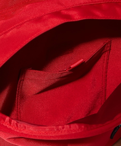 X-girl(エックスガール)の「GO FES BACKPACK(バックパック/リュック・レディース・ブラック/レッド/パープル/ブルー・ONE SIZE)」の11枚目の写真