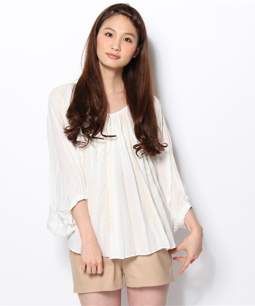 BEAMS LIGHTS Women's（ビームスライツ ウィメンズ）の「BEAMS LIGHTS / NEW刺繍ドルマン ブラウス（シャツ/ブラウス・レディース・ホワイト/イエロー・ONE SIZE）」の2枚目の写真
