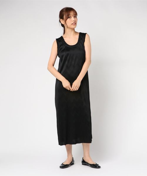 STUDIOUS SELECT（ステュディオスセレクト）の「【muller of yoshiokubo】STUDIOUS　別注ウェーブプリーツOP（ワンピース・レディース・ブラック・38）」の2枚目の写真