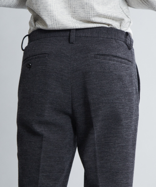 5351 POUR LES HOMMES(ゴーサンゴーイチプールオム)の「サーフニットスリムテーパードパンツ(その他パンツ・メンズ・ブラック/ネイビー・44/46/48)」の8枚目の写真